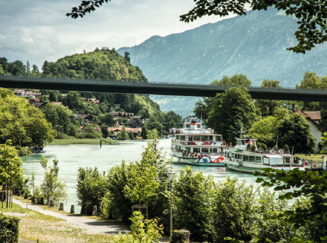 051_ST_3x2_Interlaken-shipping-port_34744 Schoene Aussichten Touristik